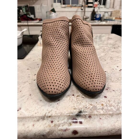 Bamboo Tan Perforated Faux Leather Bootie sz 11 NWT - Picture 4 of 8